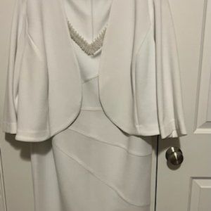 White Maya Brooke dress matching jacket. Pearl detail in V-Neck setting.